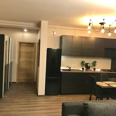 Wood Central Apartment 티미쇼아라 외부 사진