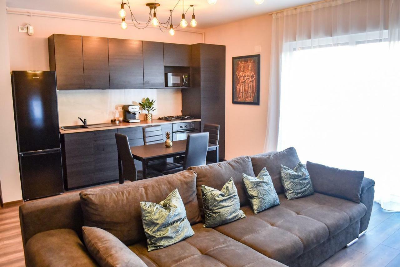 Wood Central Apartment 티미쇼아라 외부 사진