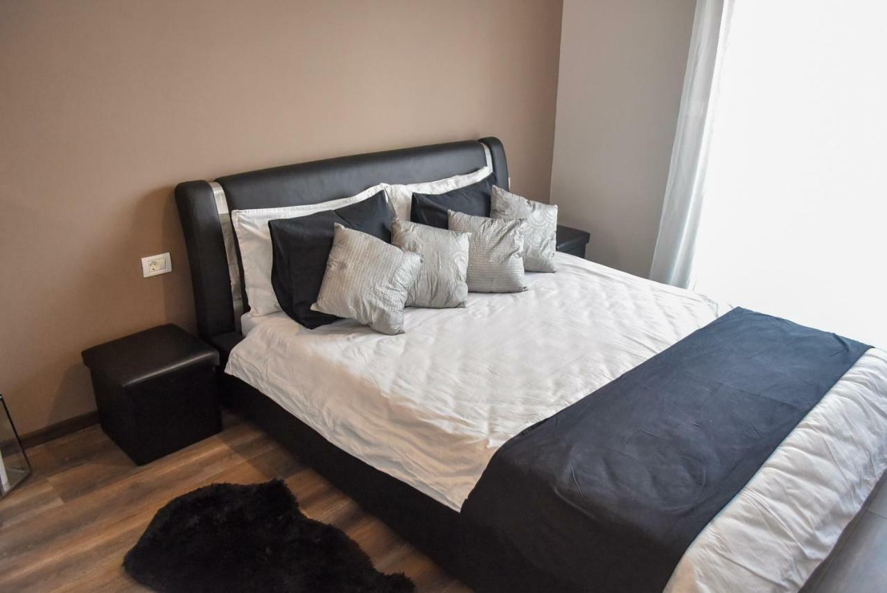 Wood Central Apartment 티미쇼아라 외부 사진